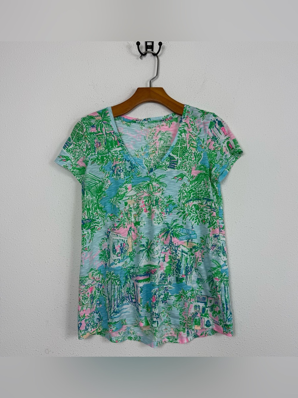 Lilly Pulitzer Etta V-neck Palm Beach Tropical Tee Sz XXS